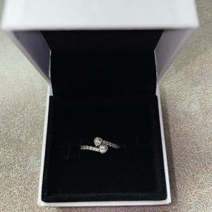 Pandora two sparkling hearts ring slightly used